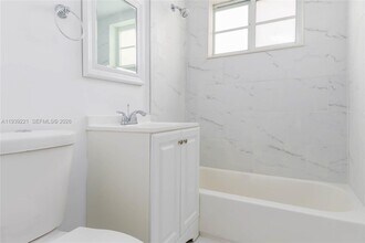 Building Photo - 6913 Rue Vendome