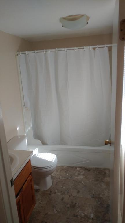 Foto del edificio - 6 Dean Street Apartment 3 Danbury CT 06810