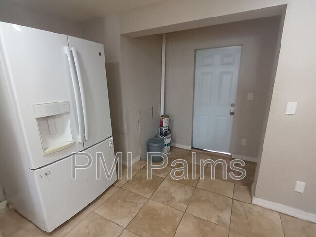 Foto del edificio - 2406 S 69th St