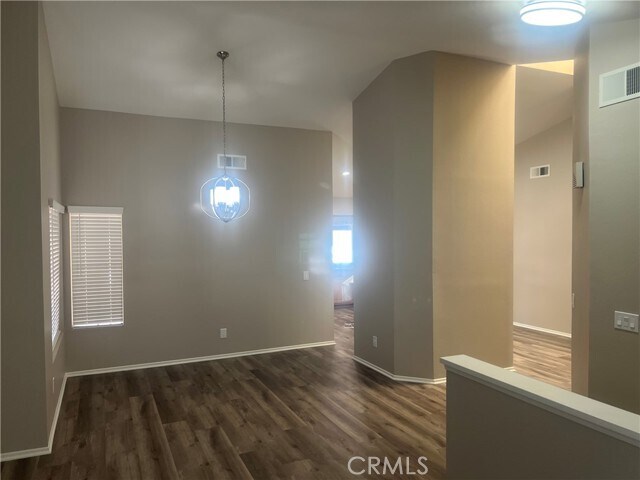 Foto del edificio - 26328 Columbus Dr