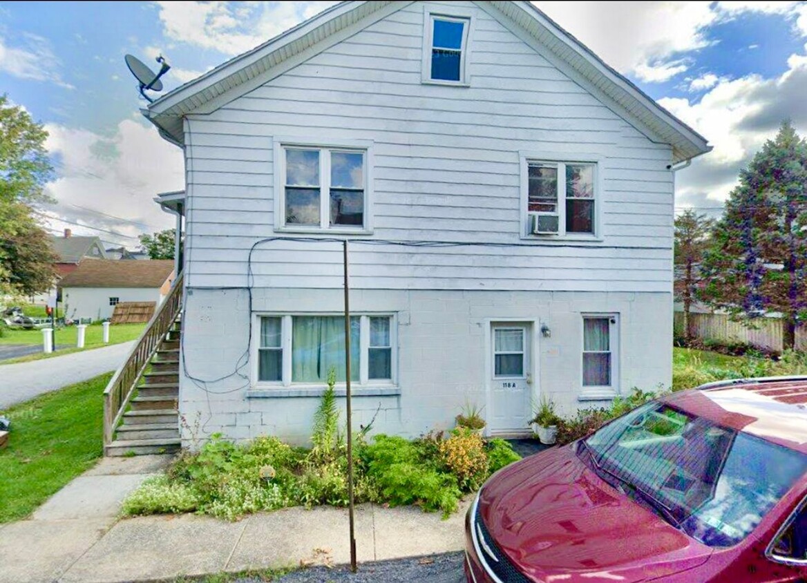Primary Photo - 118 Grove St