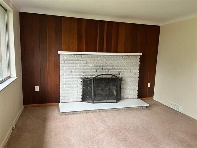 Building Photo - 1308 Sherman St