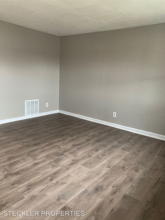Foto del edificio - 3 br, 1.5 bath House - 7649 Charlesmont Road