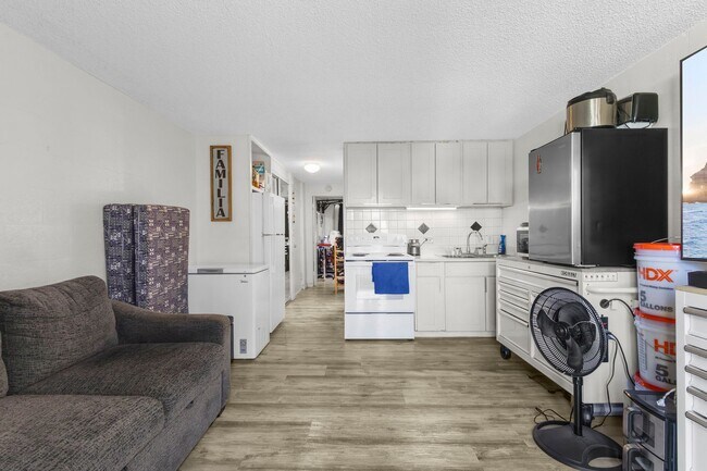 Foto del edificio - Makaha Surfside - One Bedroom