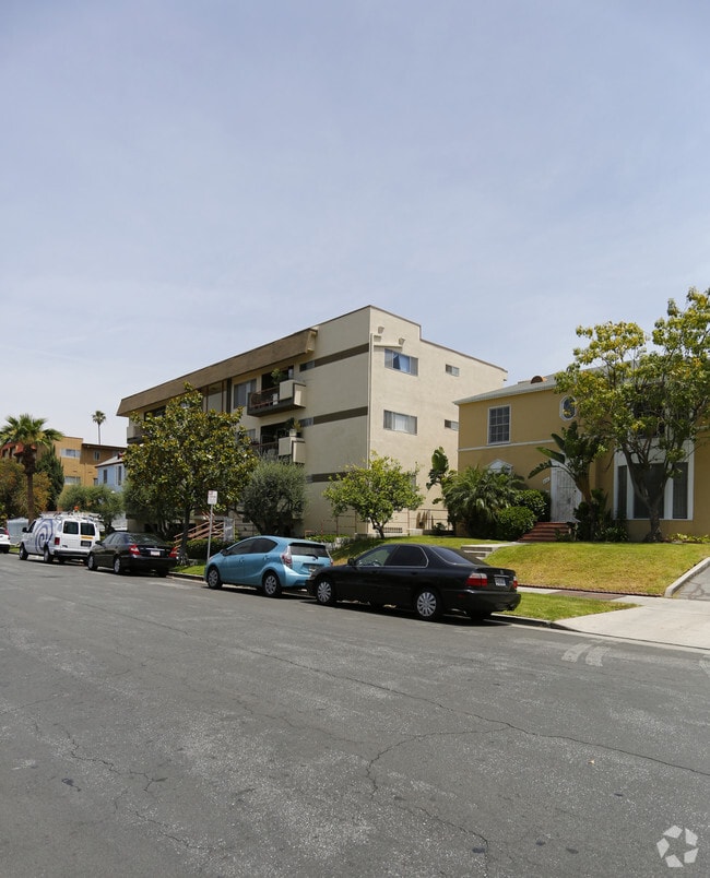 Gramercy TownHomes Apartments Los Angeles, CA
