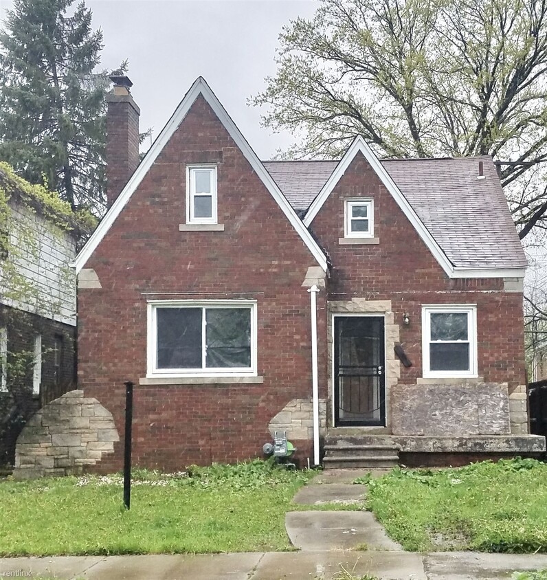 Primary Photo - 3 br, 1 bath House - 5581 Three Mile Dr
