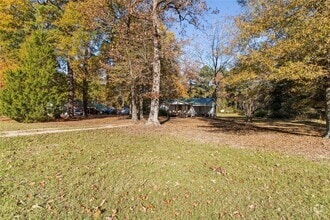 Building Photo - 1054 Frontage Rd