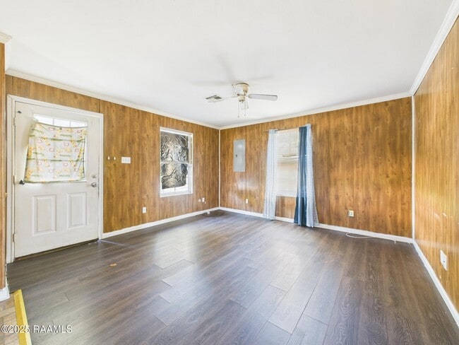 Building Photo - 125 Sternberg Dr