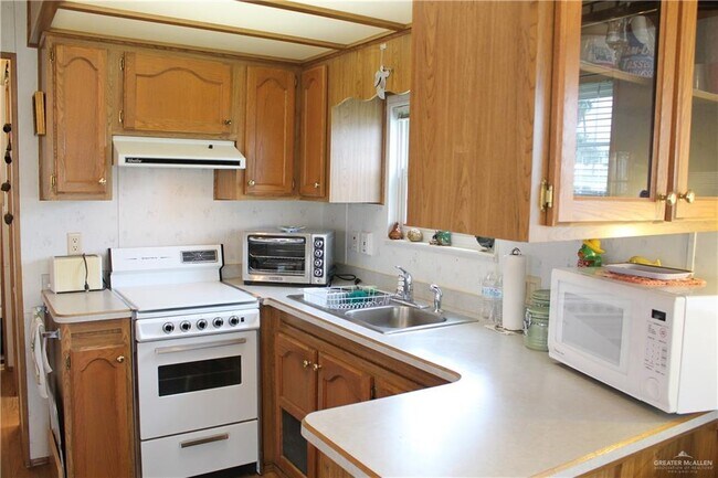 Foto del edificio - 600 W Farm to Market 495