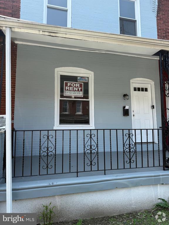 Building Photo - 5420 Delancey St