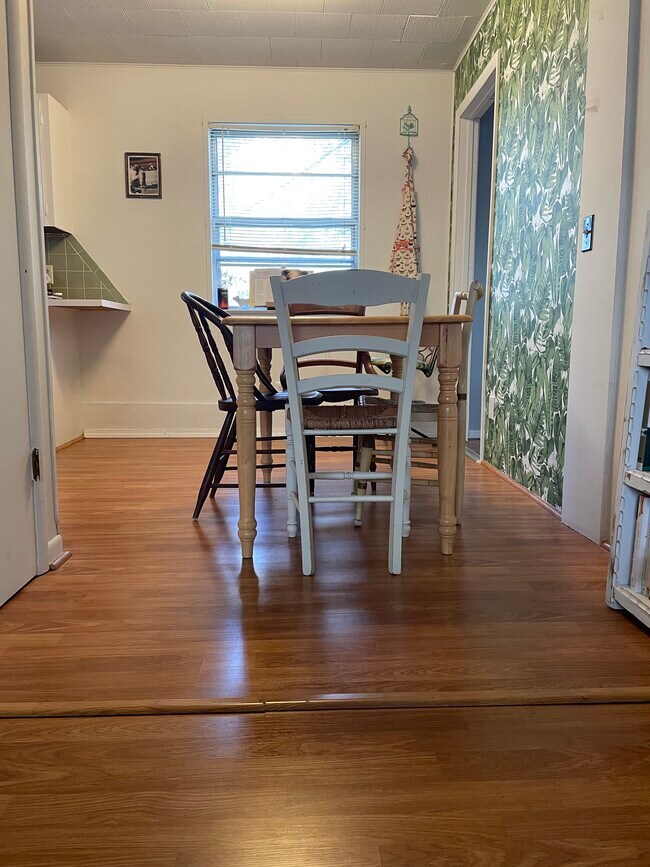 1420 S Clark Ave, Bolivar, MO 65613 House Rental in Bolivar, MO