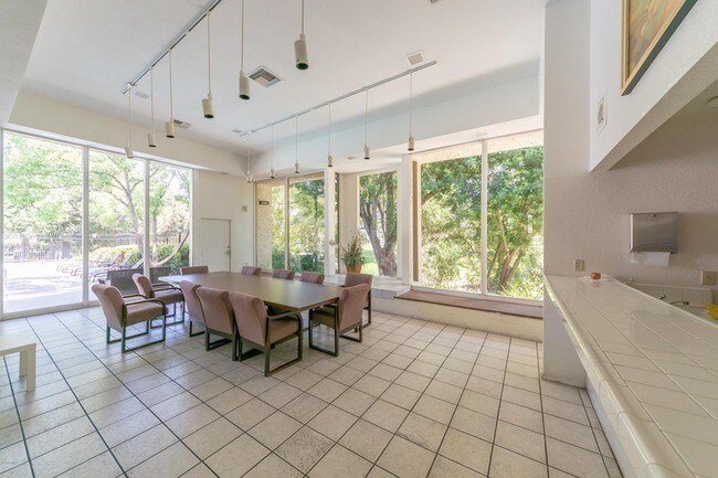 Building Photo - 4728 Park Granada