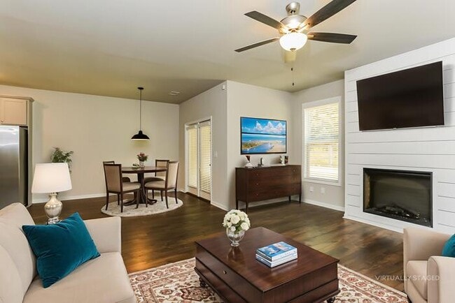 Foto del edificio - 1247 Spring Marsh Ct NE