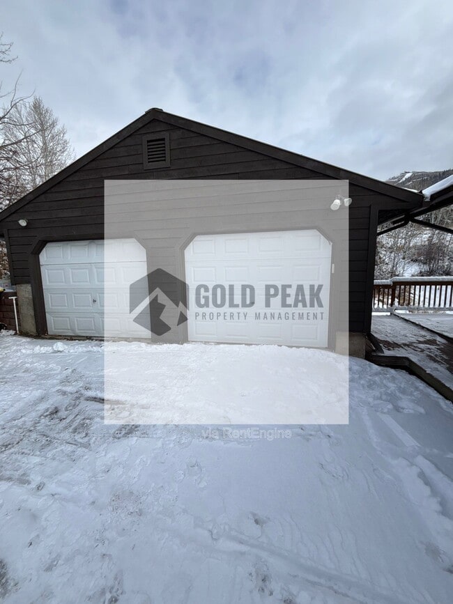 Building Photo - 2930 Alpenglow Way