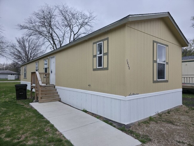 Foto del edificio - 1309 W Plum St