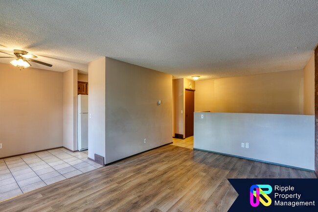 Building Photo - 7712 Bowness Rd NW