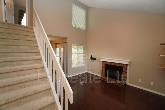 Foto del edificio - 9521 Joyce Ln