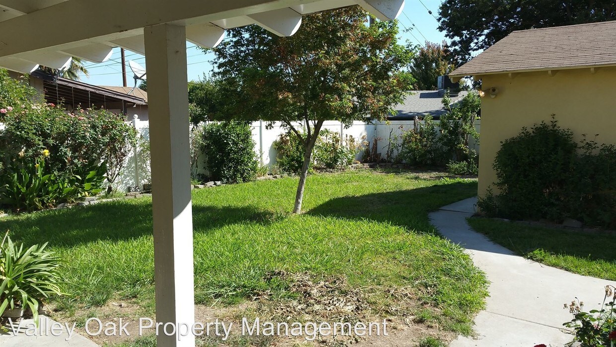 Primary Photo - 2200 O Farrell Ave