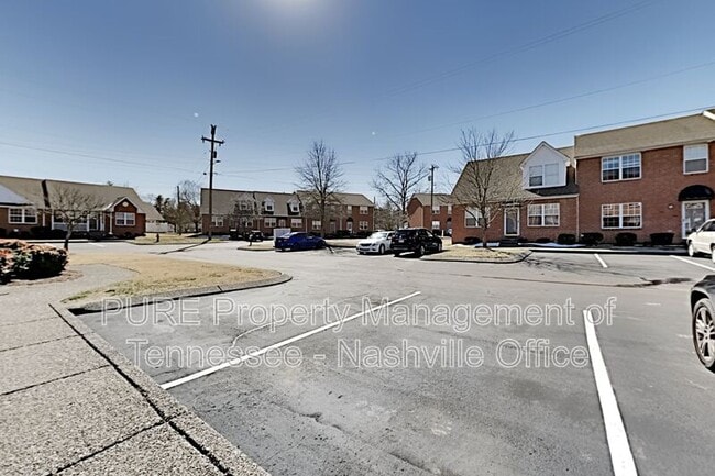 Building Photo - 2120 Lebanon Pike