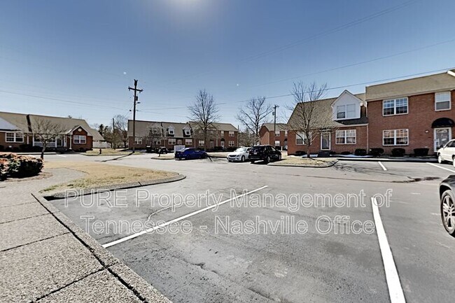 Foto del edificio - 2120 Lebanon Pike