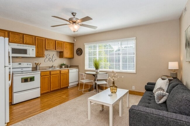 Photo - 313 Grandview Ct Apartment