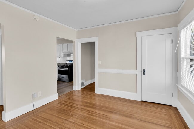 Foto del edificio - 1322 Marin Ave