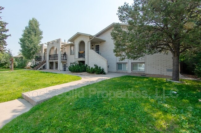 Building Photo - 3061 Reed Ave