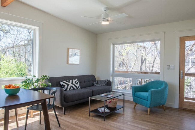 Building Photo - 4506 Avenue G