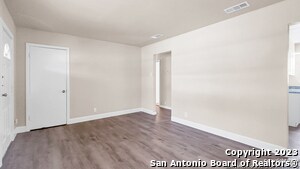 Building Photo - 466 Edna