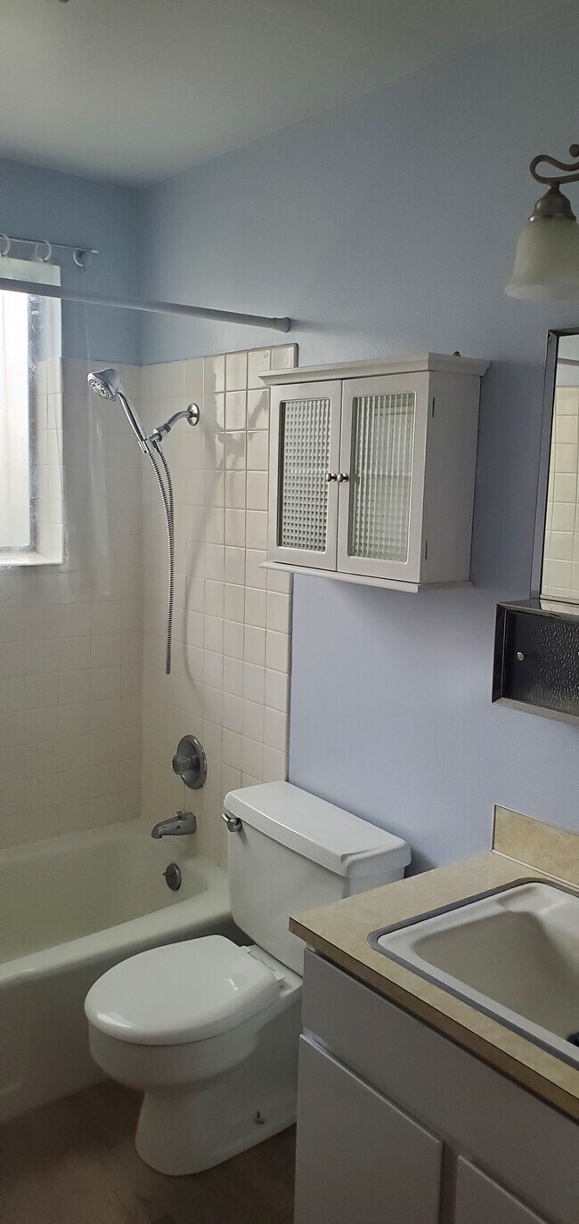 Foto del edificio - 722 8th St