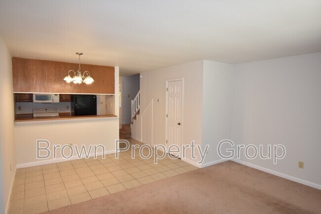 Building Photo - 244 Wickford Ct