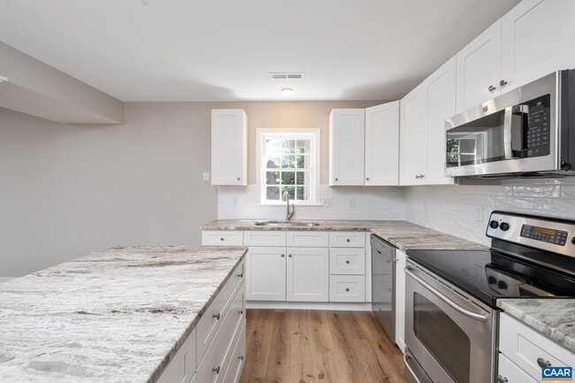 Building Photo - 3431 Moubry Ln