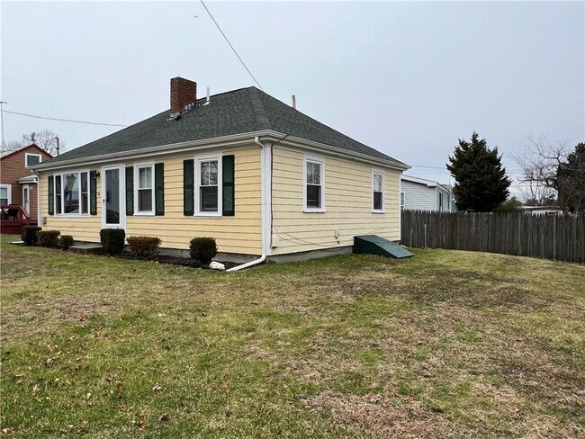 Building Photo - 26 Davey Ln