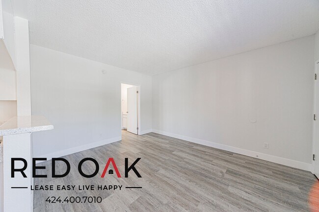 Foto del edificio - 15500 Foothill Blvd