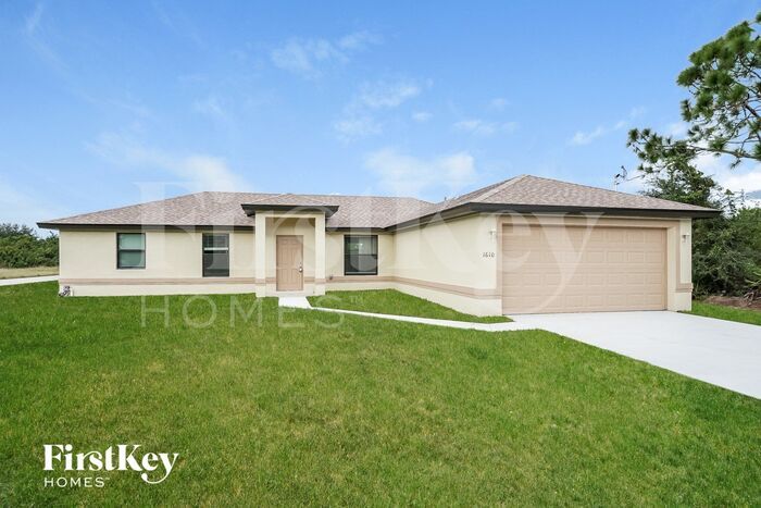 Foto principal - 1610 Karen Ave S
