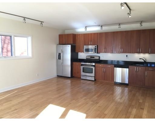 Foto del edificio - 24 Bay State Rd