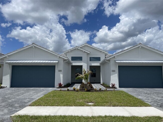 Foto del edificio - 9213 Cayman Dr