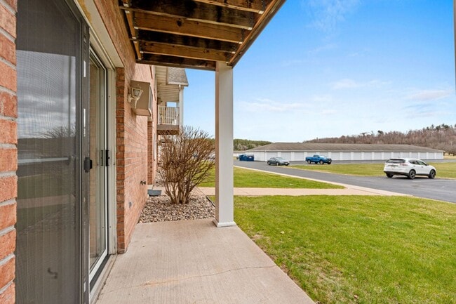 Building Photo - Orchard Estates Apartments