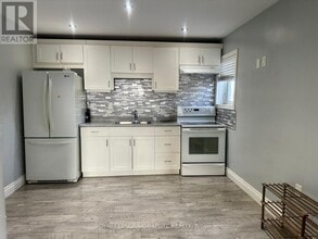 Building Photo - 63 Wallis Crescent