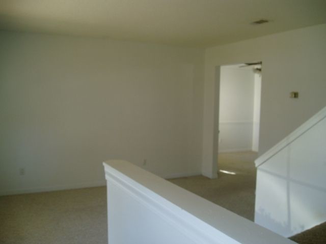 Building Photo - 150 Beach Dr