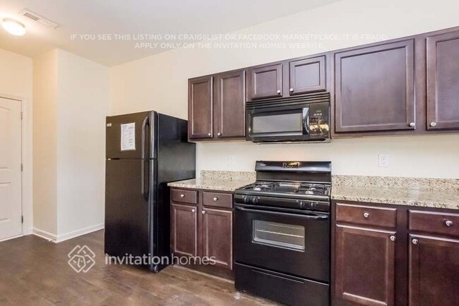 Foto del edificio - 158 Cassady Ln