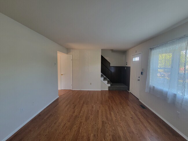 Sala de estar - 70 Rittenhouse Dr