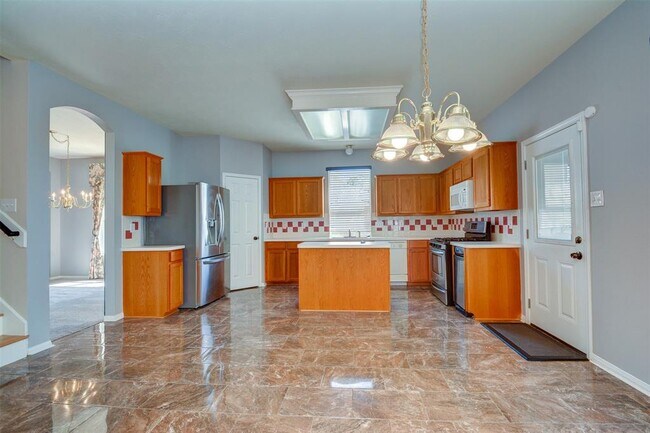 Foto del edificio - 25915 Drybrook Rd