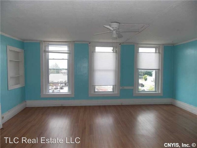 Building Photo - 268 State St