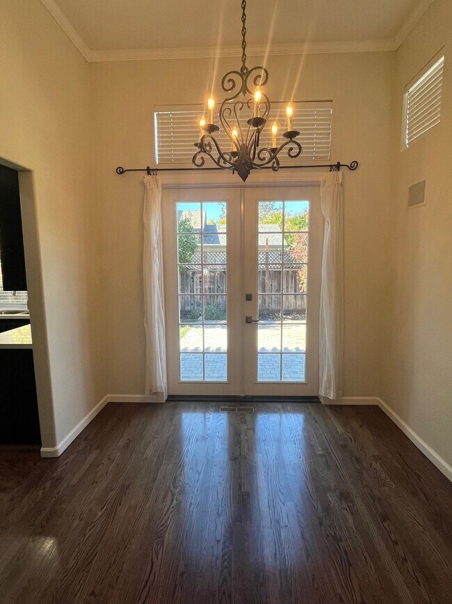 Foto del edificio - Coming Soon!!! Updated 4 Bedroom 3 Bathroo...