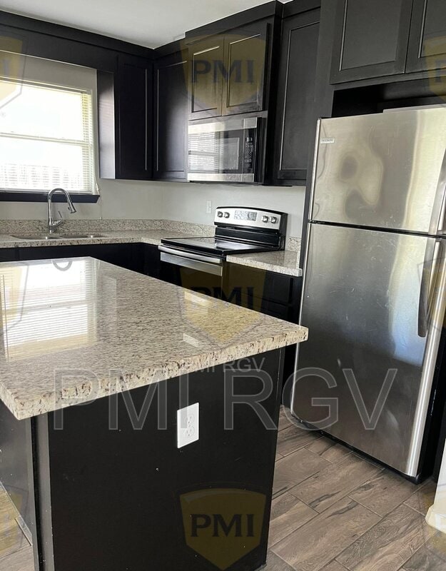 Building Photo - 2812 Sabercat Ave