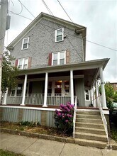 Building Photo - 67 Woodman St