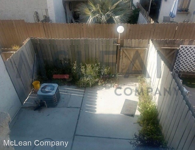 Building Photo - 2 br, 2 bath House - 1852 North Mira Loma Way
