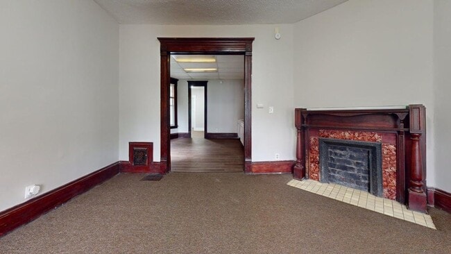 Building Photo - 515 Newton Ave NW