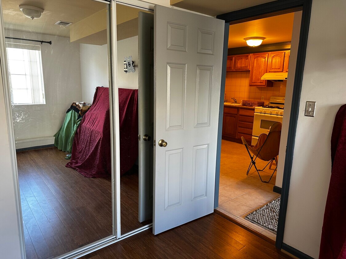 Segundo dormitorio - 1958 44th Ave
